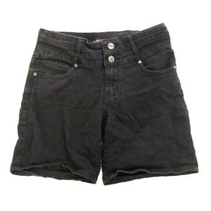 High waisted  lack denim shorts
